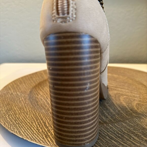 Report Tan Heeled Booties with Chain Detail, Size 6 - Picture 7 of 11